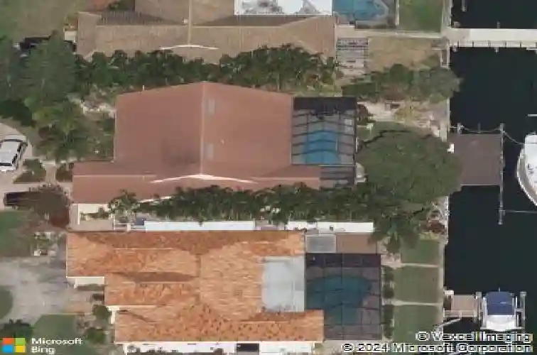 4490 38th way s, saint petersburg,  FL 33711