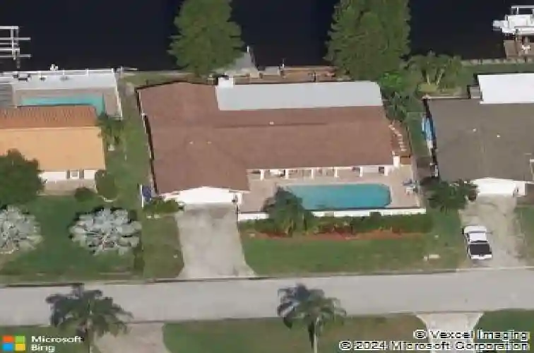 1409 49th ave ne, saint petersburg,  FL 33703