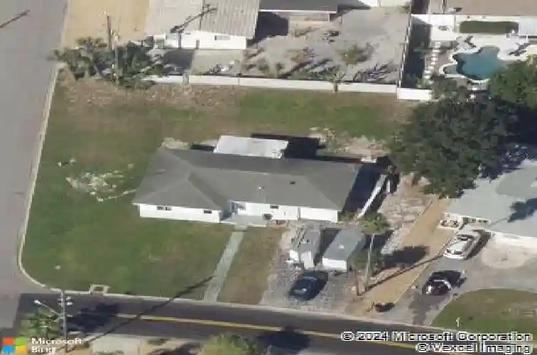 402 39th ave, st pete beach,  FL 33706