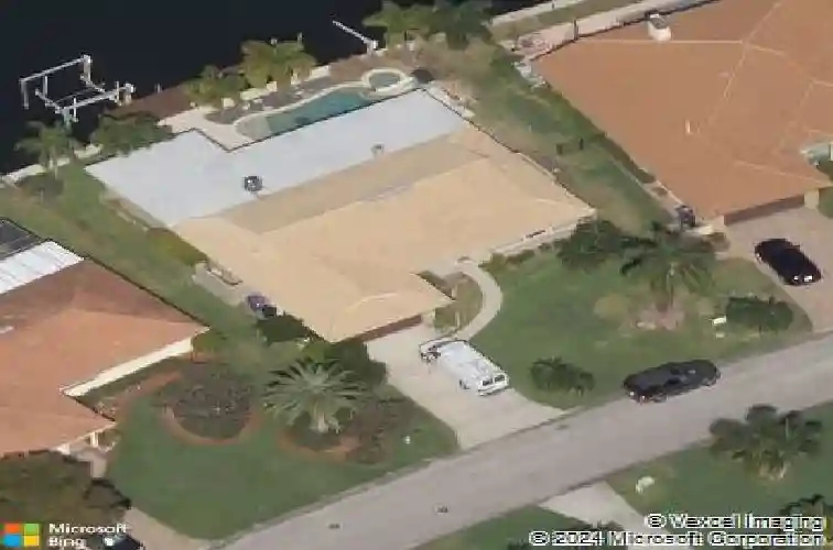 2025 michigan ave ne, saint petersburg,  FL 33703