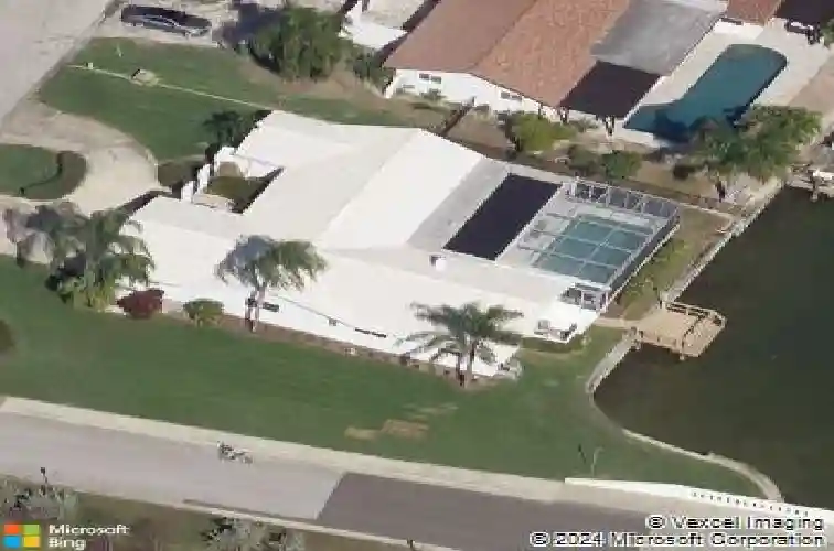 2000 kansas ave ne, saint petersburg,  FL 33703