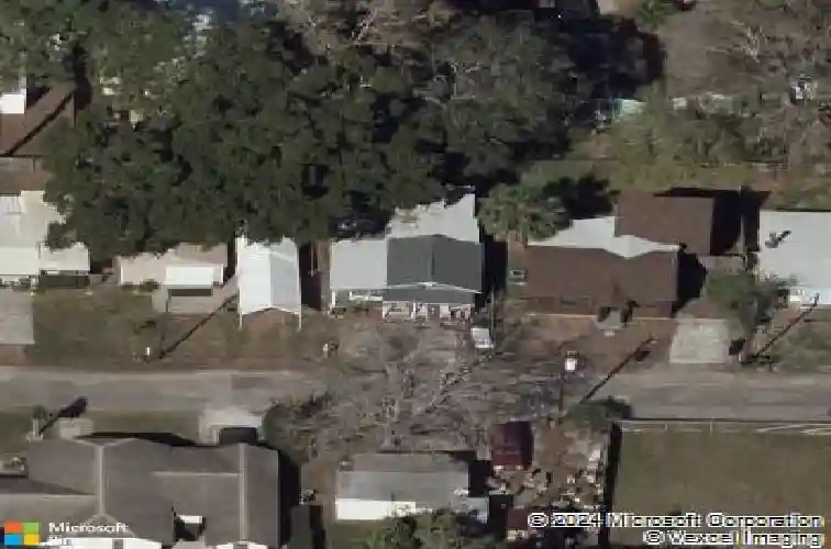 7151 51st ave n, saint petersburg,  FL 33709