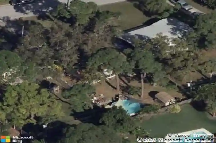 1726 massachusetts ave ne, saint petersburg,  FL 33703