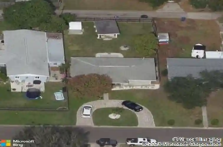 573 41st ave ne, saint petersburg,  FL 33703