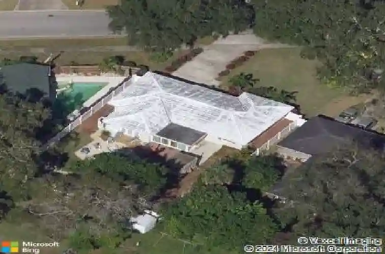 2608 10th ave sw, largo,  FL 33770