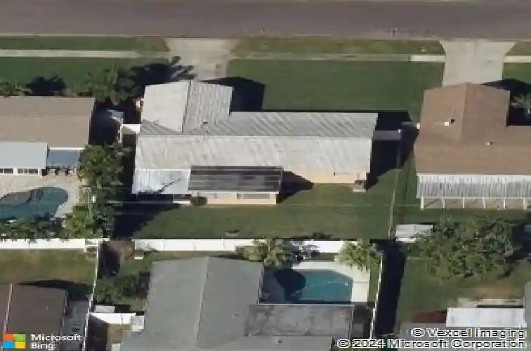 6480 31st ter n, saint petersburg,  FL 33710