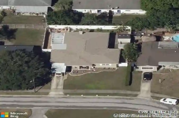 5905 36th ave n, saint petersburg,  FL 33710