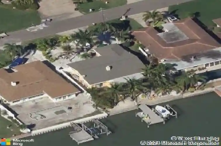 16343 redington dr, redington beach,  FL 33708