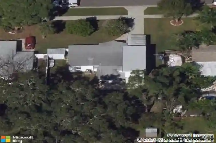 8040 37th ave n, saint petersburg,  FL 33710