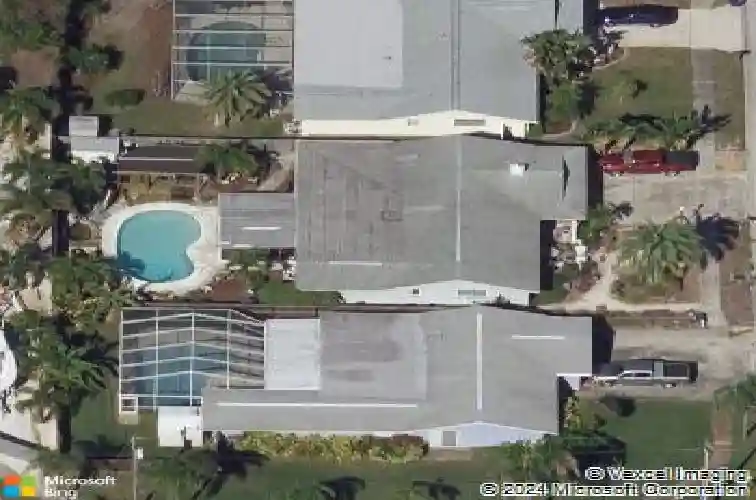 9034 127th ln, seminole,  FL 33776