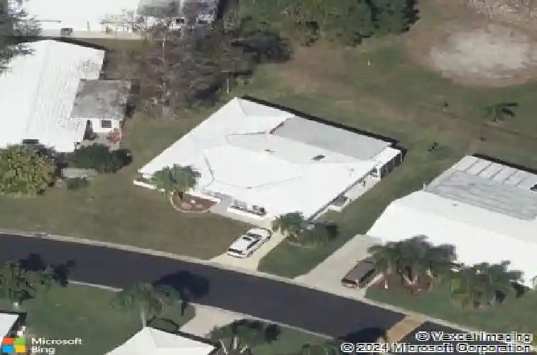 14181 90th ave, seminole,  FL 33776