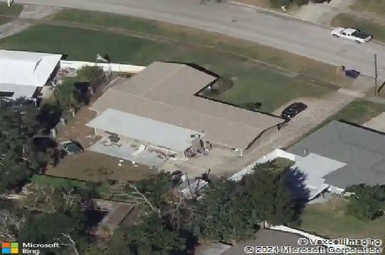 14232 yacht club blvd, seminole,  FL 33776