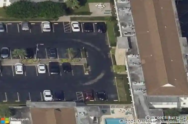 6100 12th st s #221, saint petersburg,  FL 33705