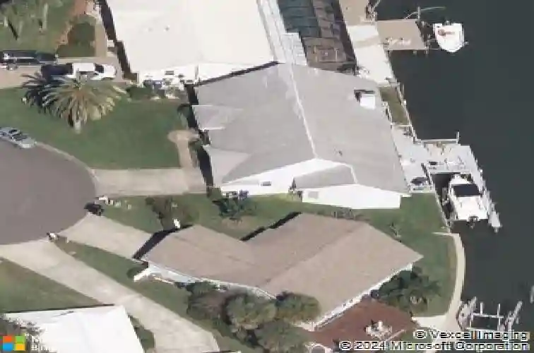 2127 lagoon dr, dunedin,  FL 34698