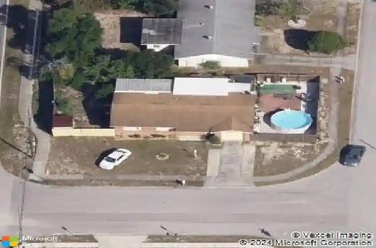 1900 whispering way, tarpon springs,  FL 34689