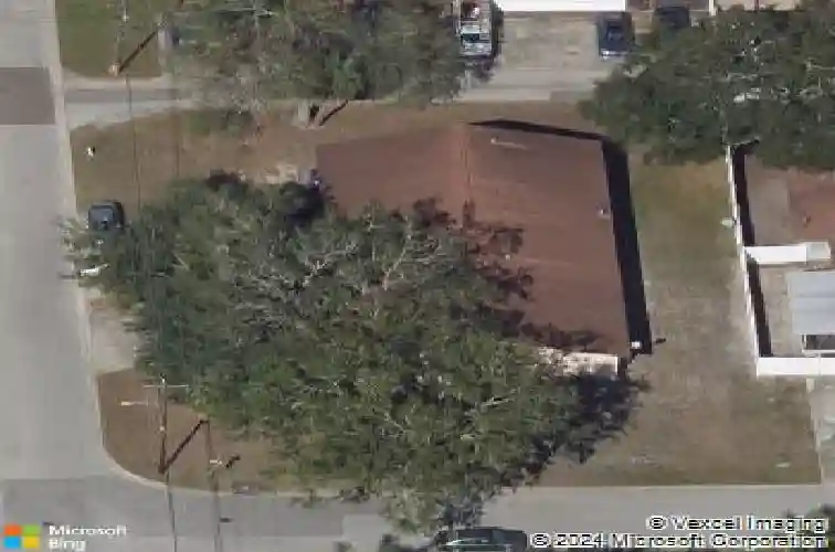 9201 7th st n, saint petersburg,  FL 33702