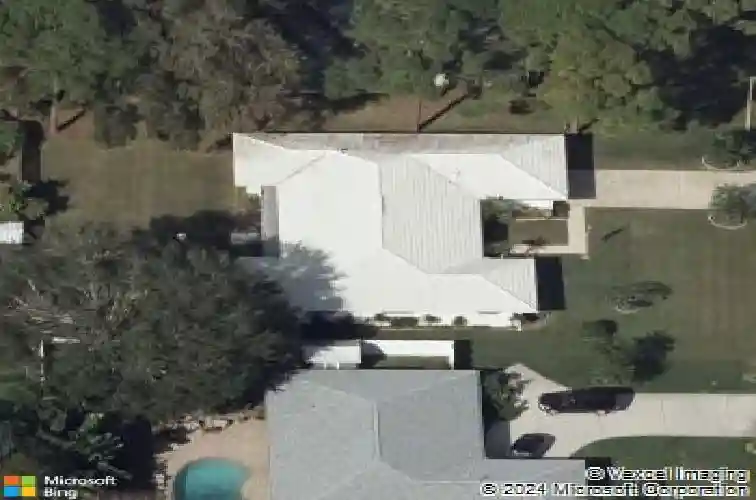 8864 15th way n, saint petersburg,  FL 33702