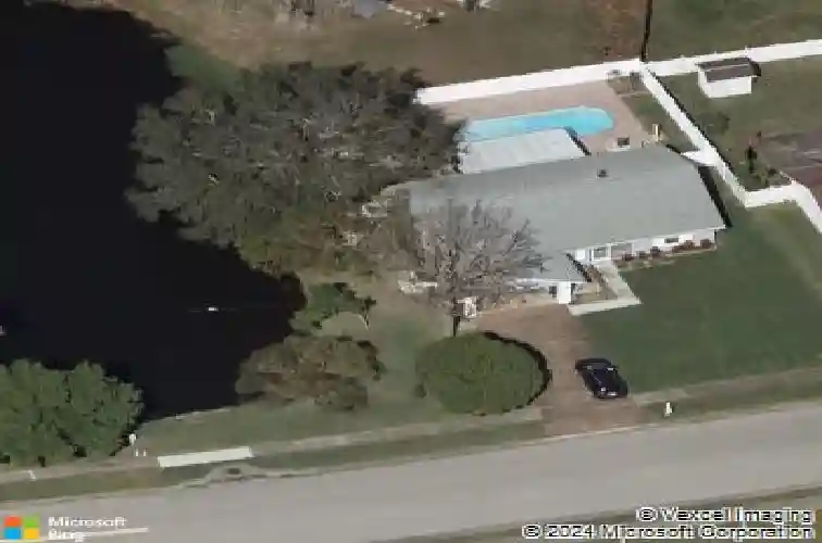 8297 100th ave, seminole,  FL 33777