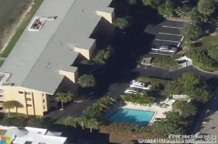 380 8th avenue n
                                ,Unit 4, tierra verde,  FL 33715