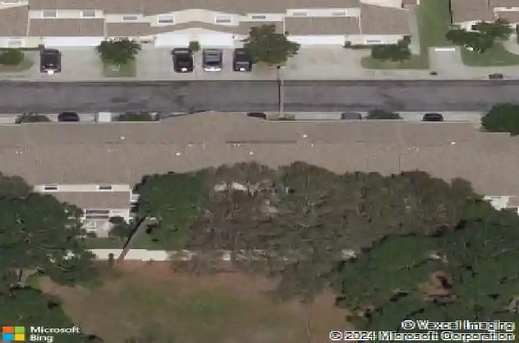 8984 antigua dr, seminole,  FL 33777