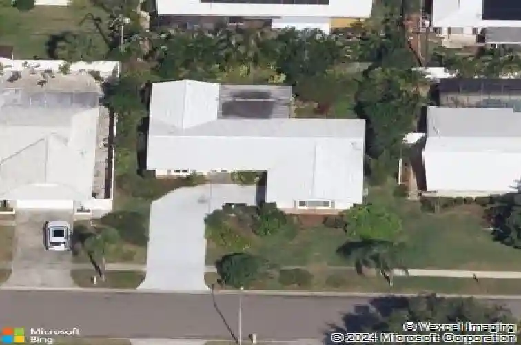 2052 imperial way, clearwater,  FL 33764