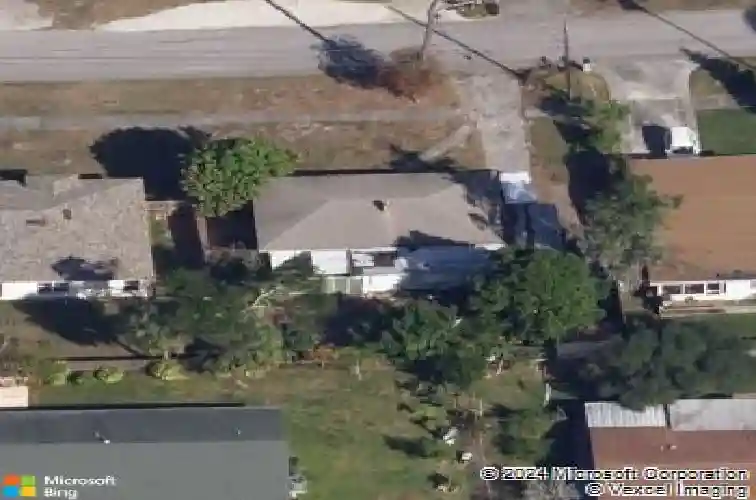 660 palm ave, tarpon springs,  FL 34689