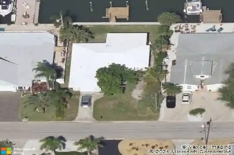 322 la hacienda dr, indian rocks beach,  FL 33785