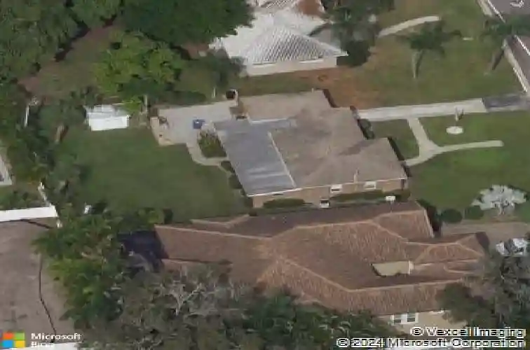 144 almedo way ne, saint petersburg,  FL 33704