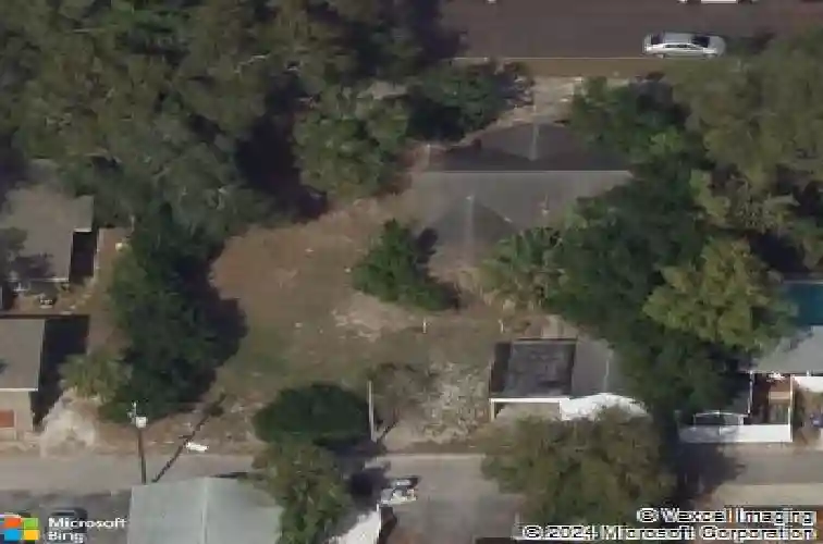 300 25th ave n, saint petersburg,  FL 33704