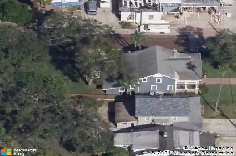 133 n pinellas ave, tarpon springs,  FL 34689