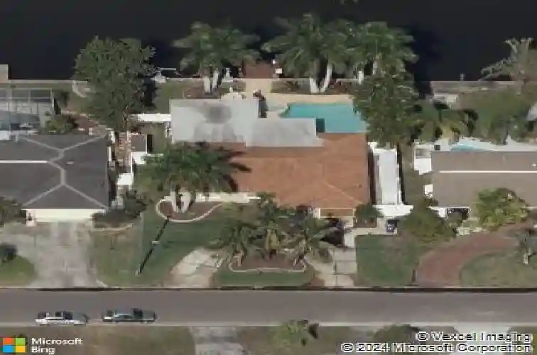 229 45th ave ne, saint petersburg,  FL 33703