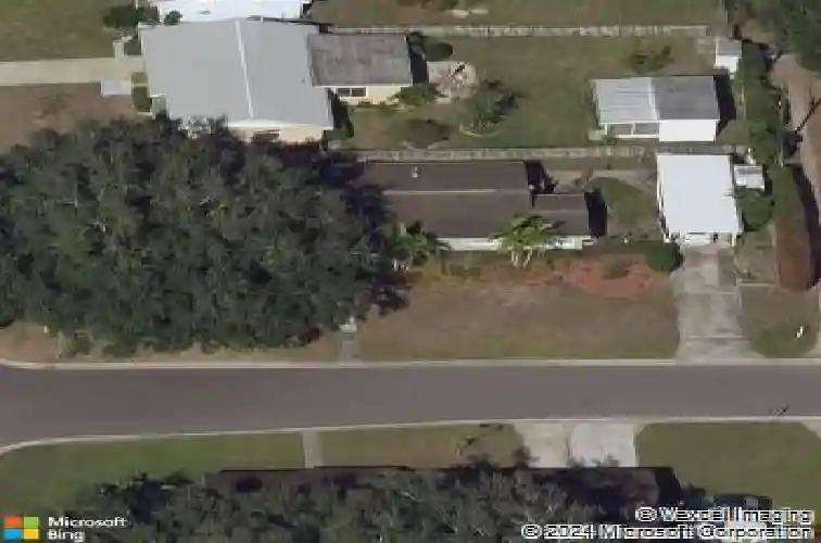 691 44th ave n, saint petersburg,  FL 33703