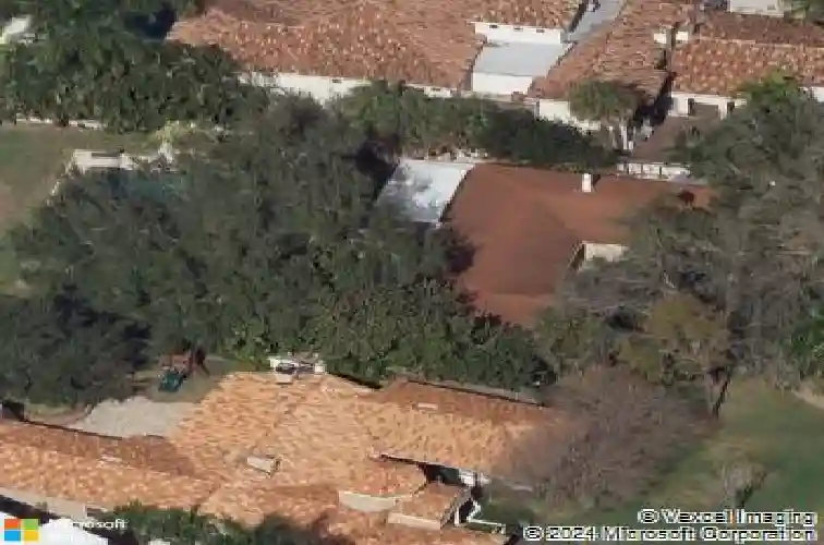 490 coffee pot riviera ne, saint petersburg,  FL 33704