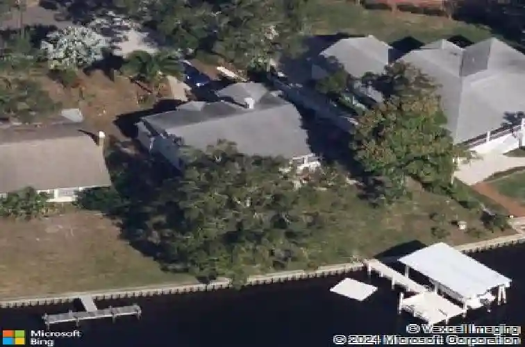 17 venetian ct, tarpon springs,  FL 34689