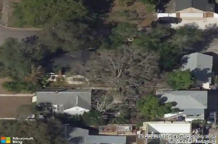 1247 13th st n, saint petersburg,  FL 33705