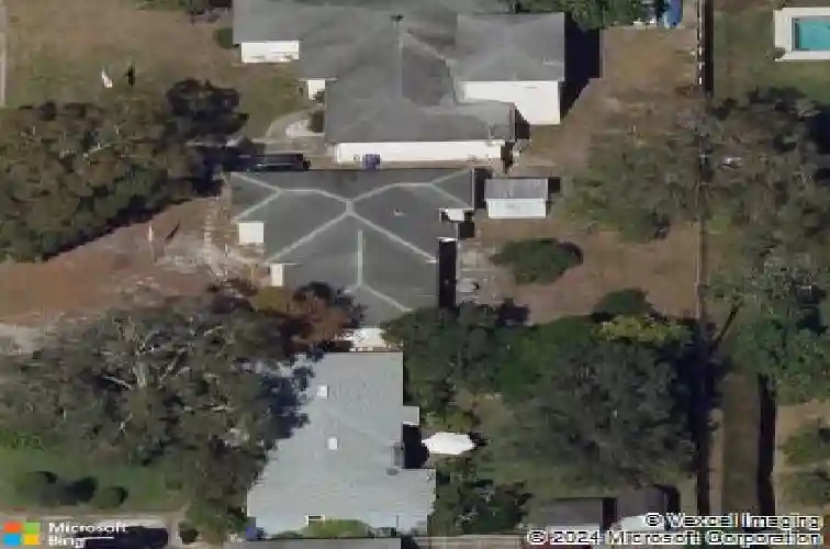 2415 york st n, saint petersburg,  FL 33710