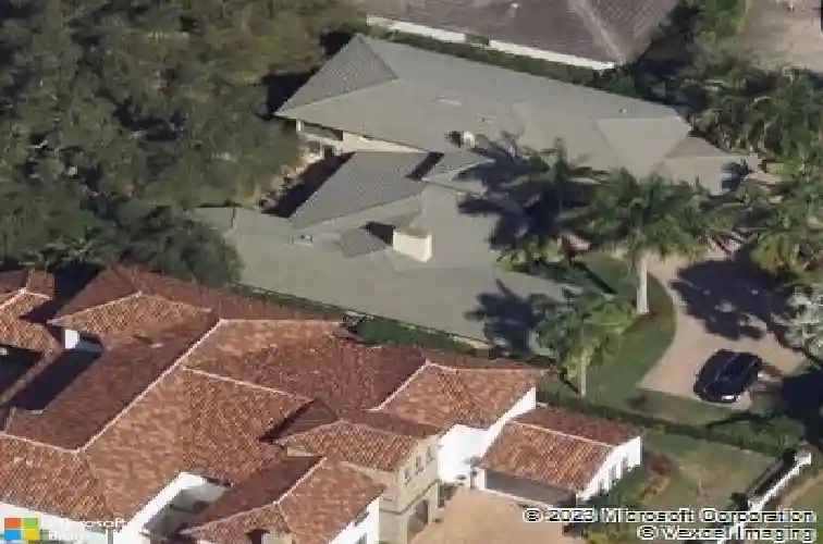 1900 brightwaters blvd ne, saint petersburg,  FL 33704