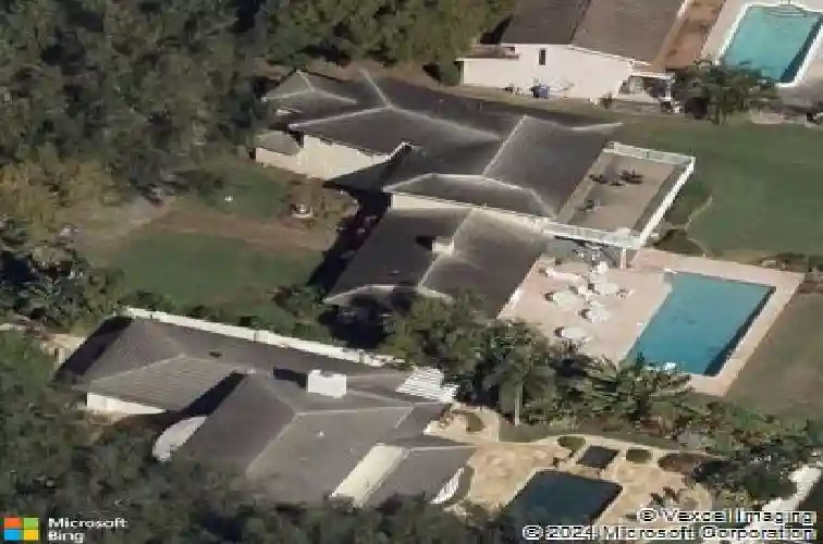 1241 snell isle blvd ne, saint petersburg,  FL 33704