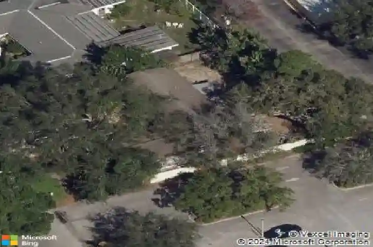 1297 eden isle blvd ne, saint petersburg,  FL 33704