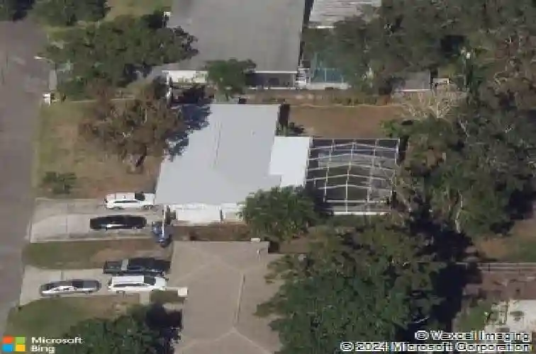 513 forest pkwy e, largo,  FL 33771