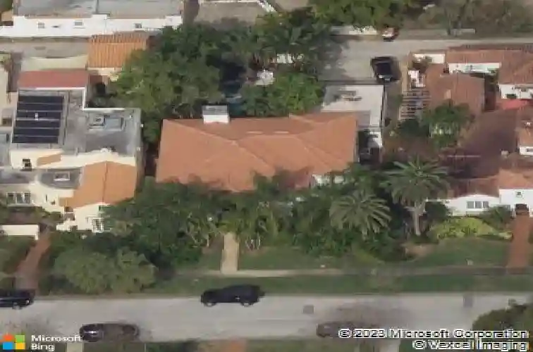 355 21st ave ne, saint petersburg,  FL 33704