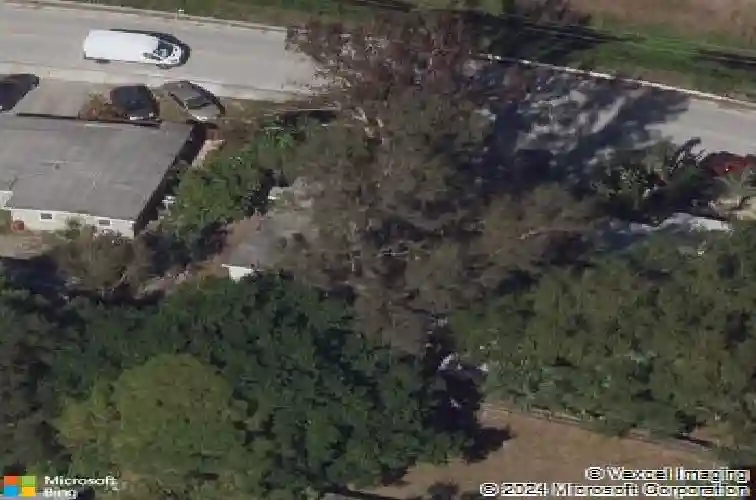 8148 bayou dr, seminole,  FL 33777