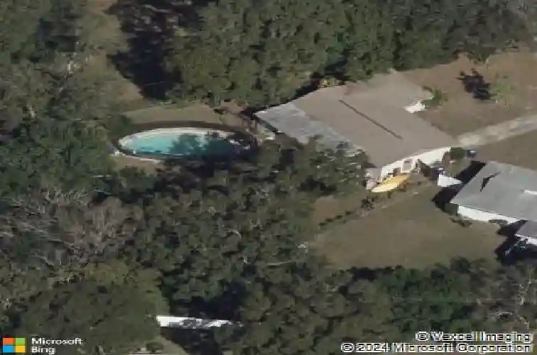 8318 118th st, seminole,  FL 33772