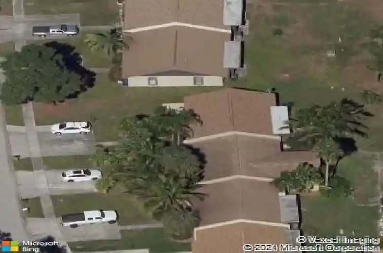 9883 88th way, seminole,  FL 33777