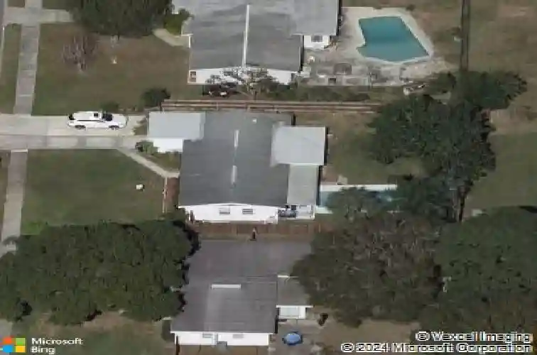 8335 robin rd, seminole,  FL 33777