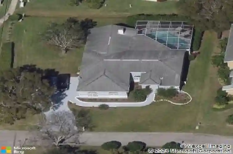 8679 burning tree cir, seminole,  FL 33777