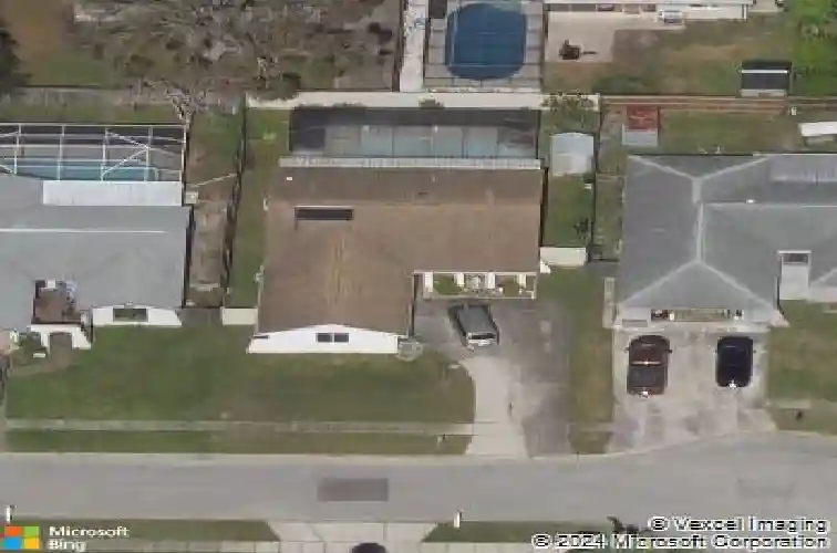 9137 85th ave, seminole,  FL 33777