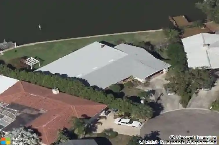 3995 south cir, largo,  FL 33774