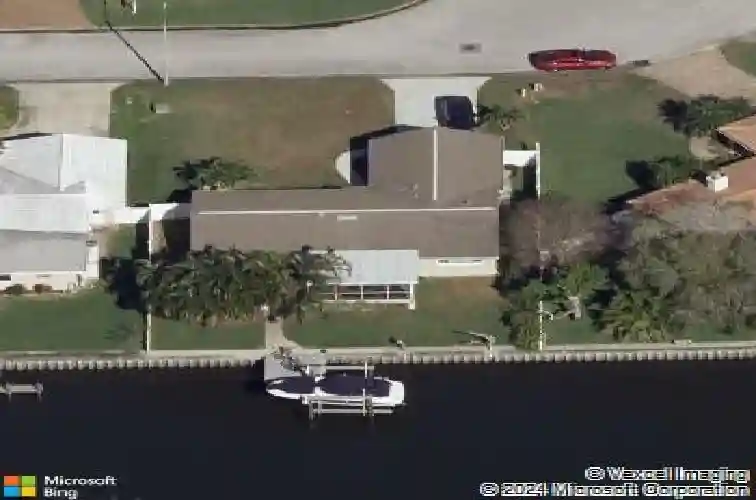 1472 47th ave ne, saint petersburg,  FL 33703