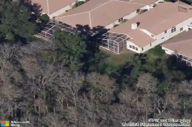 1242 lindenwood dr, tarpon springs,  FL 34688